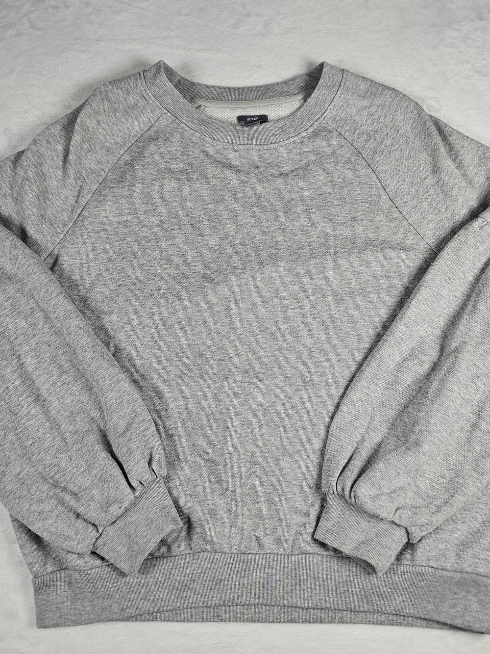Aerie Women’s Medium Gray Raglan Crewneck Sweatshirt Pullover Oversized Cozy